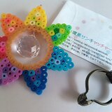 【虹の花咲く七枚花弁型3】色相環風サンキャッチャー【虹の母】