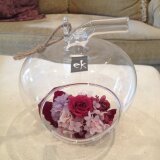 プリザーブドフラワー・リンゴガラスのアレンジメント