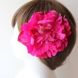 ピンクの芍薬の髪飾り