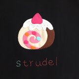 新鮮たまごたっぷり？！ロールケーキ柄のレッスンバッグ