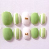 グリーンストライプネイル