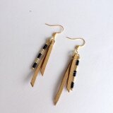 《再販》秋のスウェードタッセルピアス