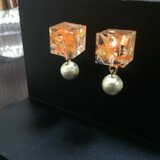 華やか揺れるパールピアス