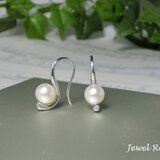 cornet K18WGダイヤモンド/アコヤパールピアス