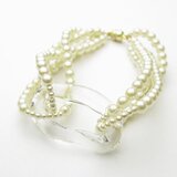 ガラス＆パールのブレスレット