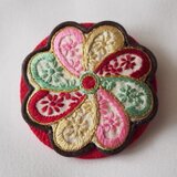 猫「ブローチ」ヴィンテージ手縫い・京刺繍
