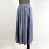 大人のプリーツスカート