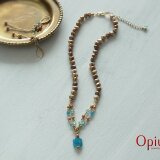 ラフ・アパタイトとブラウンゴールドパールのペンダントネックレス