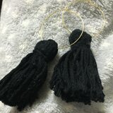 タッセルピアス