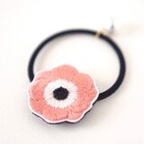 アネモネ刺繍のヘアゴム(ピーチピンク)
