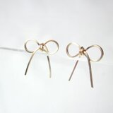 大人かわいいワイヤーリボンピアス☆14KGF シンプルver