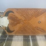 ミドル財布　カービングーバッファロースカルSP