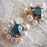 スワロフスキービジューピアス・イヤリング