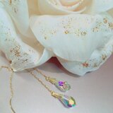 クリスタルオーロラ キラキラ揺れるピアス