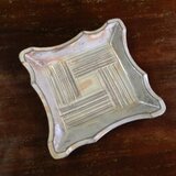 粉青沙器　角皿　白