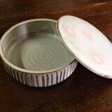 粉青沙器　線模様 蓋付鉢　白