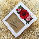 プリザ―ブドフラワーガーベラレッドの写真立て誕生日の贈り物にピッタリ！！（ホワイト）