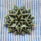 ブローチ六角星　織部　M