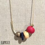 まんまるとゴールドのネックレス