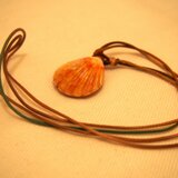 けやきと貝がらのネックレス 送料基本無料