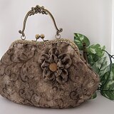 がま口バッグ　ゴールド系ジャガードふくれ織　コサージュ付き　