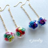 かすみ草＊ガラスドームピアス