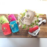 leather イヤホンホルダー