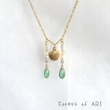 輝くマーメイドのネックレス