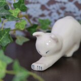 猫の置物　のびのび　シロ