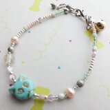 ねこのパステルブレスレット、金運お守り石入り