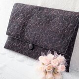 御朱印帳入れ・２冊用・着物地・松葉模様