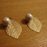 ☆2way　リーフ&コットンパールのピアス☆