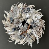 Pampas grass winter wreath