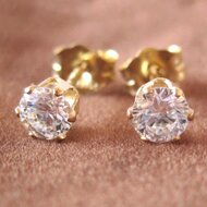 キュービックジルコニアczダイヤのスタッドピアス4mm シグニティ社製14kgf Iichi ハンドメイド クラフト作品 手仕事品の通販 キュービックジルコニアczダイヤのスタッドピアス4mm シグニティ社製14kgf Iichi ハンドメイド クラフト作品 手仕事品の通販