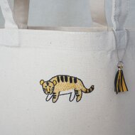 クリープハイプ　虎と虎と虎と虎　2way 刺繍トートバッグ クリープハイプ 虎と虎と虎と虎 2way刺繍トートバッグ クリープ