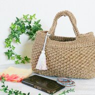 麻紐バッグ （横長 S：模様編・タッセル付) 底楕円形 かごバッグ
