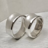 幅広平打ちに一部凹みがあるペアリングsilver925 src2211