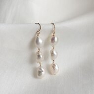 C大きな　バロックパール　クロス　ピアス　ハンドメイド fdaab57630c608f5f75d80cb8492b7