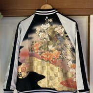 アスクです。 着物リメイク、子供着物反物、ブルゾン、スカジャン アスク様専用です。 着物リメイク、子供着物反物、ブルゾン
