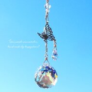 青りんご*スワロフスキー；オーロラと水晶のサンキャッチャー | iichi 