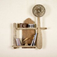 No.1100 【chuchumama記念作品】流木の棚付きオブジェ 流木の壁掛けシェルフ飾り棚－時計付きー2-1 | iichi 日々の