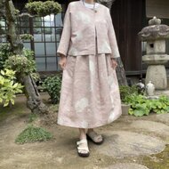 着物リメイク キャップスリーブのフレアスカート 正絹】着物リメイク 訪問着×黒ギャザーフレアスカート／辻が花