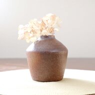 在庫処分セール 薪窯焼成】赤陶土の焼き締め花器 | 日々の暮らしを iichi 工芸品