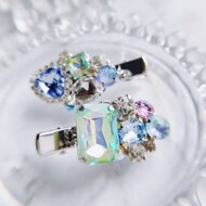 宝石のようなビジューのヘアクリップ 2点セットのコピー | iichi 日々