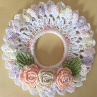 ハンドメイド☆春色薔薇モチーフシュシュ 春 フラワー 手編み レース