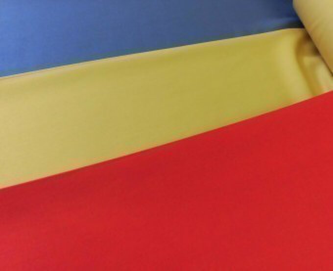 羅紗屋のつくるウールシューズ