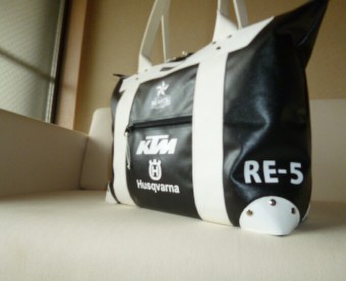 レッズ　クリエイティブ　スタジオ