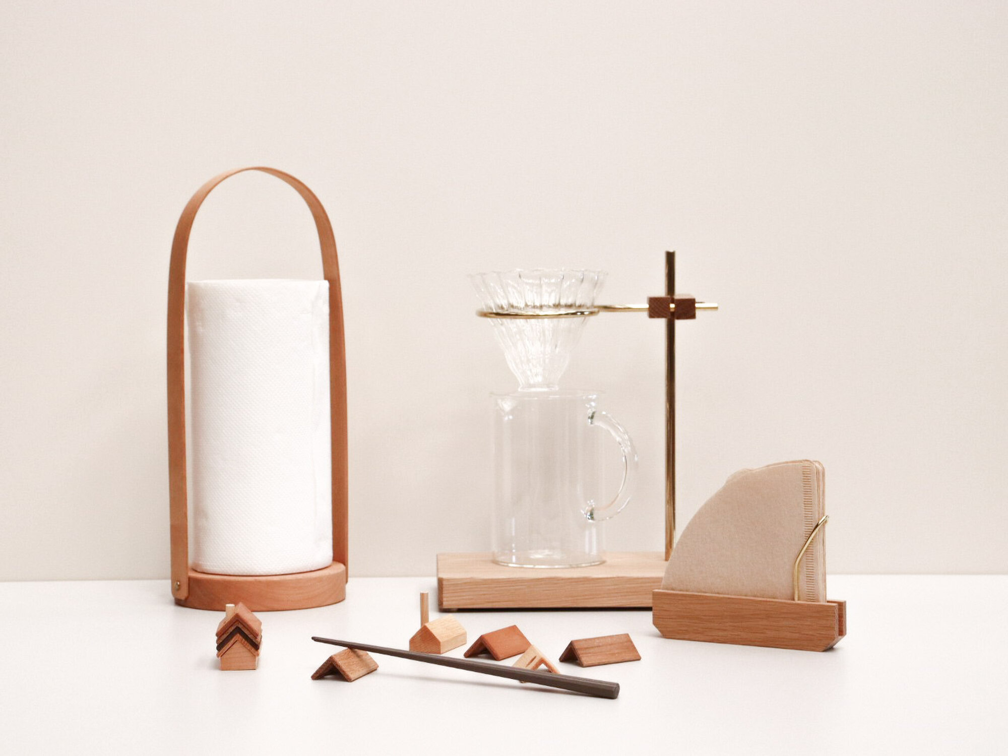 暮らしの道具をデザイン,製作「サケノサカナ」