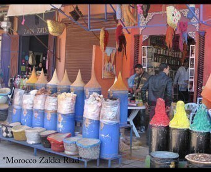 リヤド　⚫️暫くの間お休み致します●