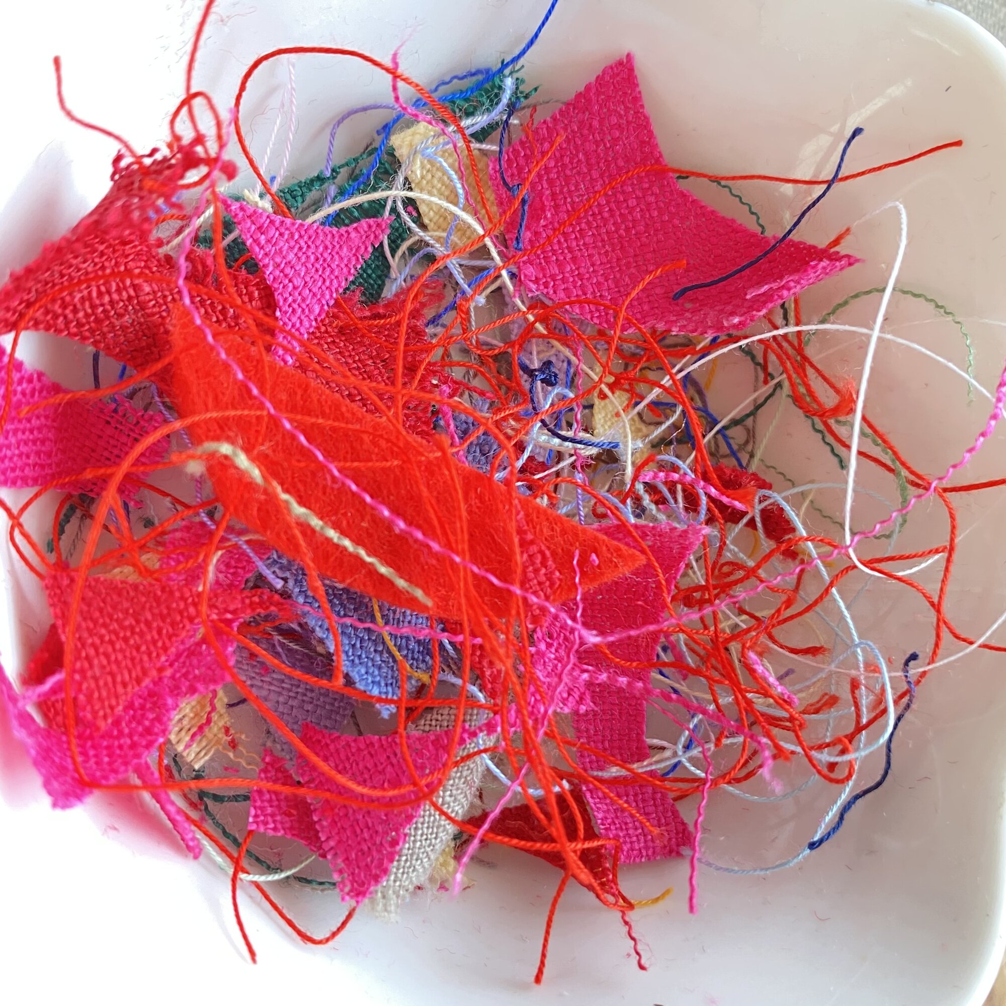 monaka,リネンと手縫いと糸。